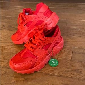 Nike Air Huarache Varsity Red